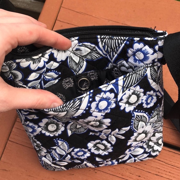 Vera Bradley RFID Mini Hipster - Picture 6 of 7